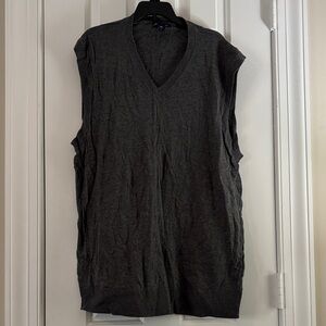 GAP Men's Dark Gray V-Neck Sweater Vest